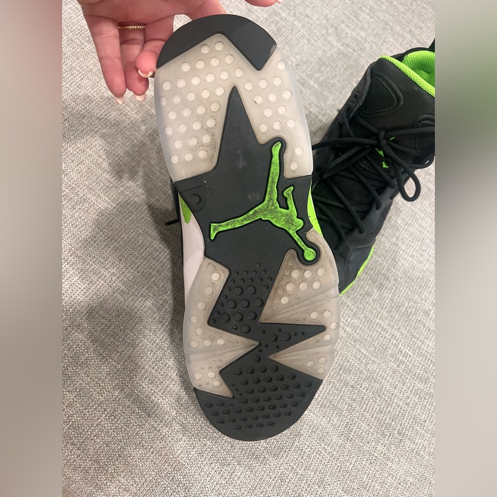 Jordans Worn Once, He Grew Fast - image 3